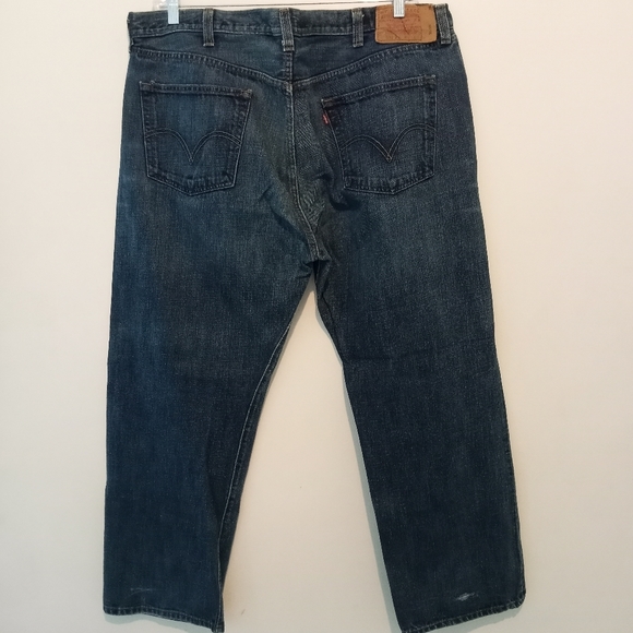 Vintage Levi's Men's 501, Straight Leg Jeans - Picture 2 of 10